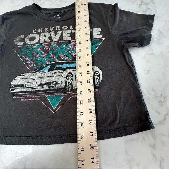 Chevrolet Corvette Graphic Crop Tee - Gray. Size XS - Picture 9 of 9